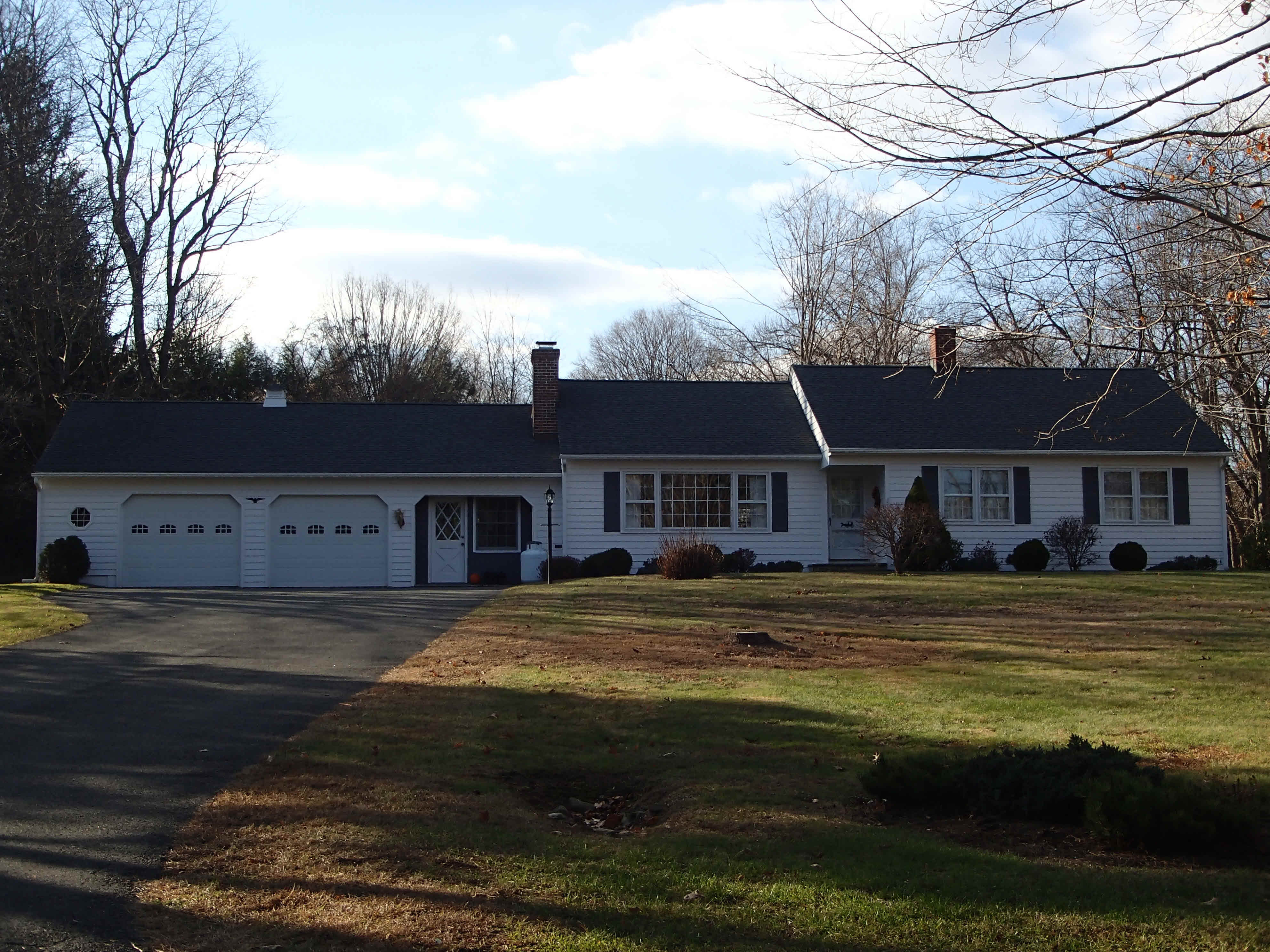 Building photograph for 28 CANFIELD DR